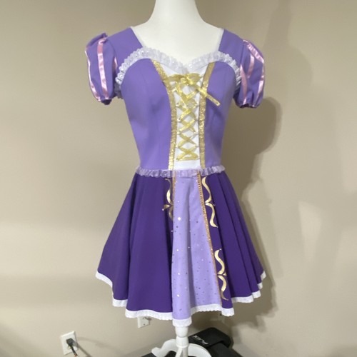 Abito costume aggrovigliato